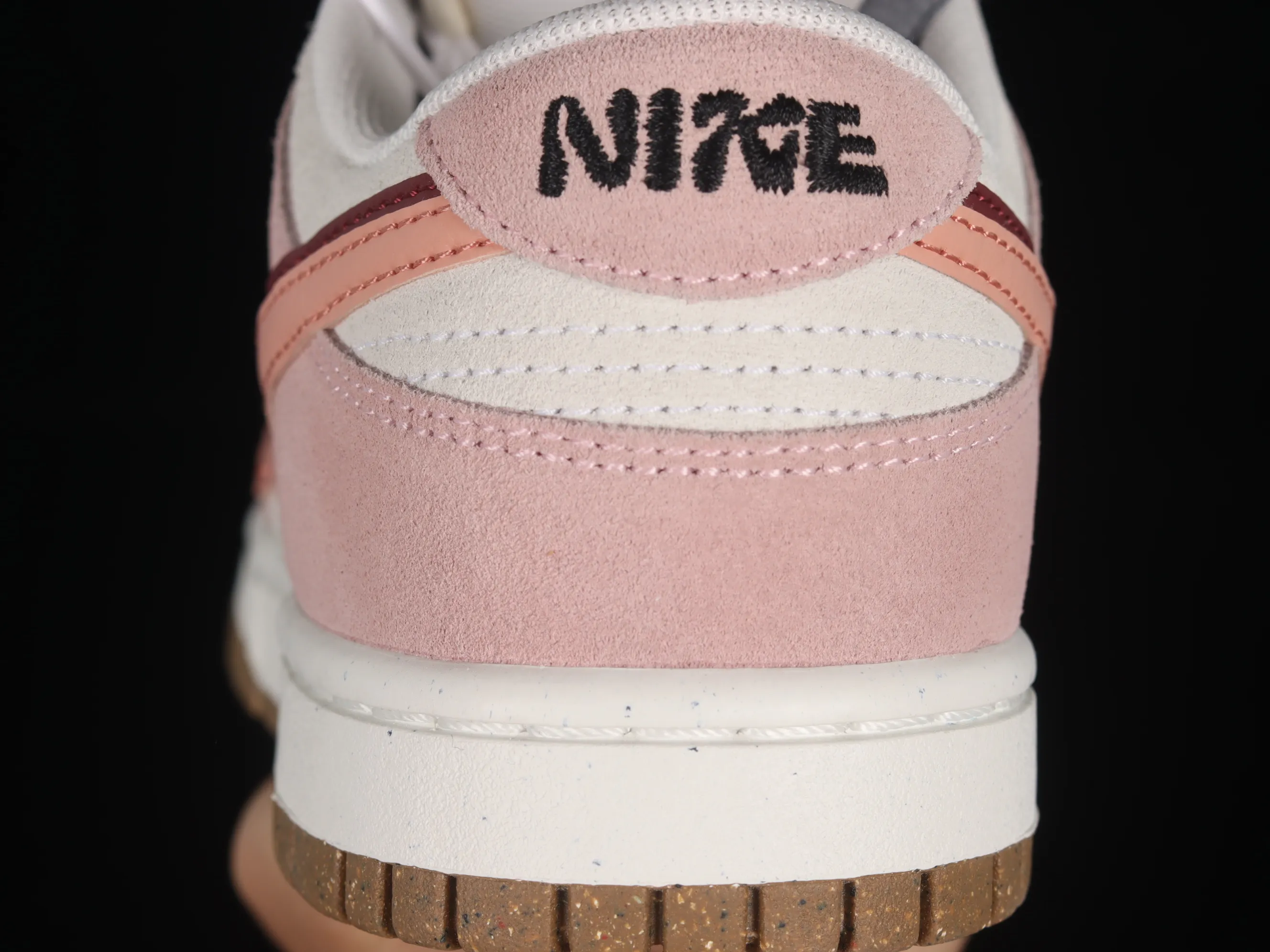 All Categories Nk SB Dunk Series Nk SB Dunk Low Low-top sneakers Nk SB Dunk Low "85" Coconut milk powder Panda knows magic SB low-top sports and leisure sneakers DO9457-120